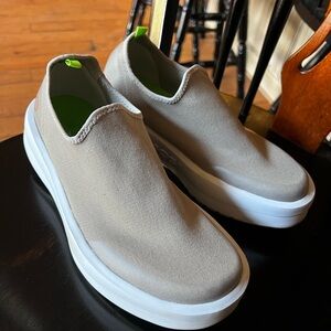 Womens Oofos Oomega eezee low Slip-On Sneakers.  White and nomad in color.